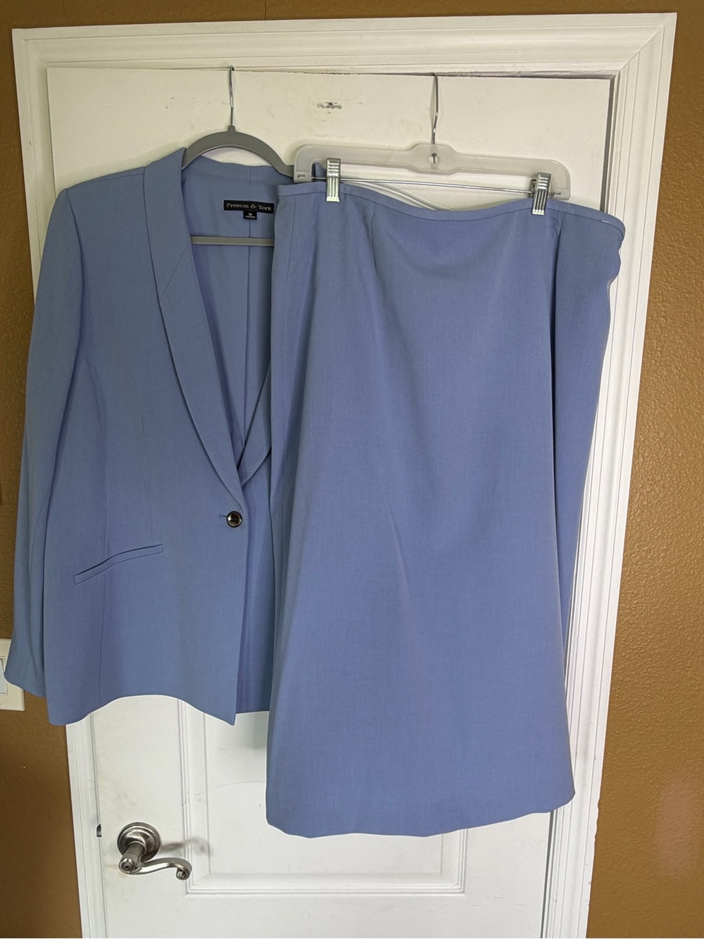 NWT Preston & York Light Blue 2 Pc Skirt Suit Set W/blazer and Midi Skirt. Sz16